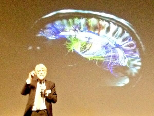 matthijsvdberg's tweet photo. Erik Scherder over bewegen en gezond ouder worden #aigezondheid http://t.co/GxiIFCePjn