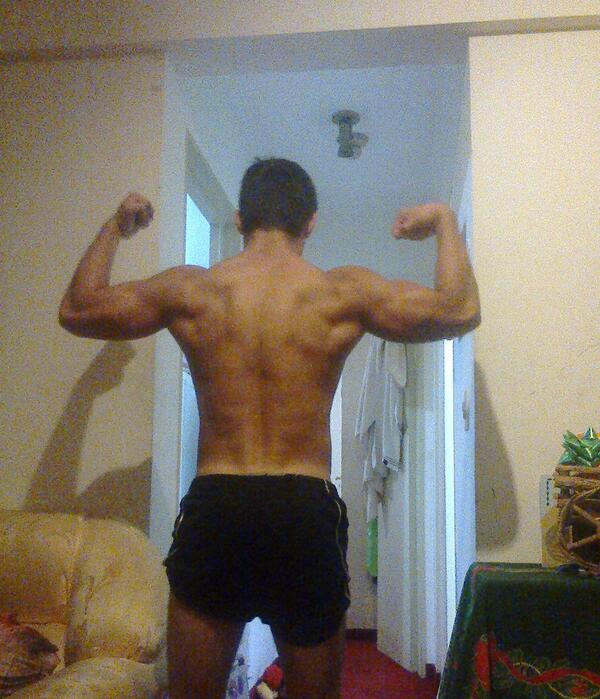 DuarteAler's tweet photo. Yo hago por que yo puedo , Yo puedo por que yo quiero,  Yo quiero por que dijiste que no podia #Totalmentemotivado http://t.co/1nRe4sqazI