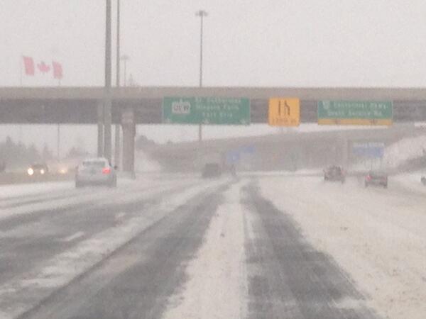 bakerberger's tweet photo. @BTT_GTA - roads are getting worse - please be safe! http://t.co/vSk4qUnMuT