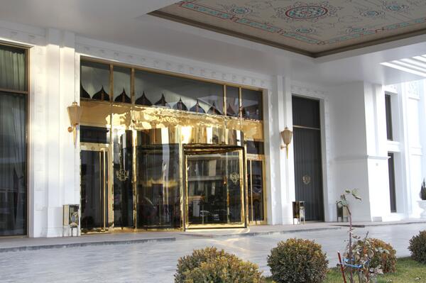 Edora_Global's tweet image. Meyra Palas Automatic Revolving Door
