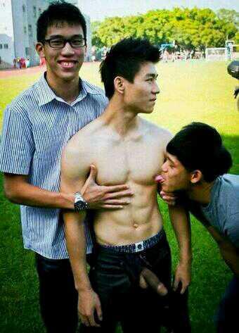Brondong smp kesayangan coli hot