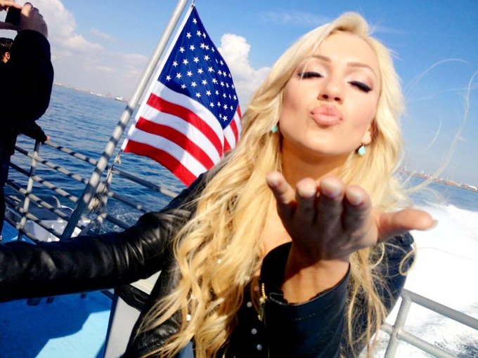 Catalina on this beautiful day☀☀☀ http://t.co/3S88LgGadB<a href="/tag/sundaze"class="tags"><span>#sundaze</span></a>