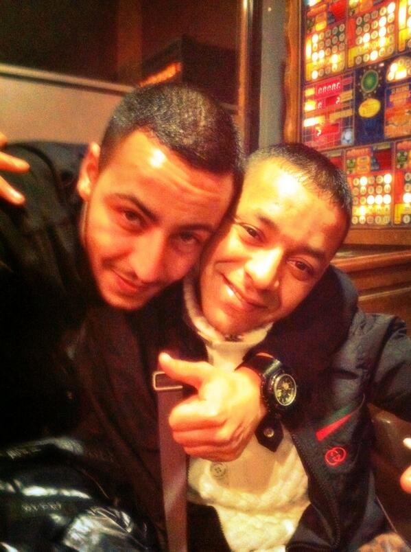 guest13015's tweet photo. @FanDeLacrim http://t.co/GPTMUpTTle