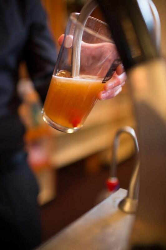 local_food's tweet photo. Today we want to know which #Yorkshire #pubs do you #love? Who do you think pulls a perfect pint? #YorkshireLove http://t.co/fyFKv1KX7L