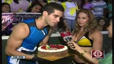 eeg_fanaticos's tweet image. "Melissa Loza y Guty Carrera cumplieron
 11 meses de relación amorosa"

[VIDEO] youtu.be/XwDmNntJN0w
[FOTO] #EEG