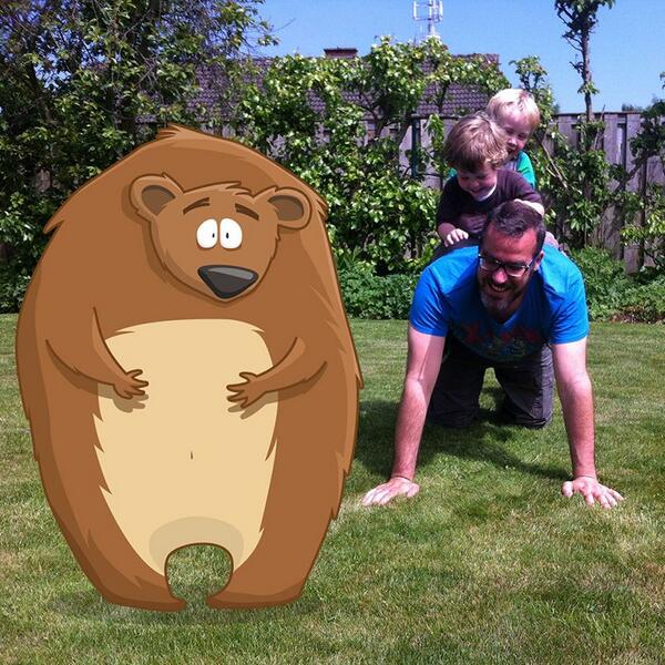 LearnyApp's tweet image. Maak kennis met @hufkens, onze geek dad en developer met zijn kleine testers #learnyapp #team