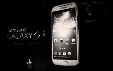 De Samsung Galaxy S5 komt op 24 Februari uit! #designyourlife #irisscanner mobileleaks.nl