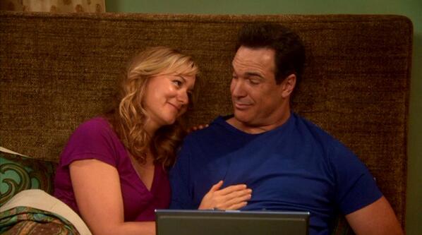 RulesEngagement's tweet photo. Rules Of Engagement first premiered on this day in 2007. Retweet if you remember the first episode #RulesOfEngagement http://t.co/2myAAwOulI