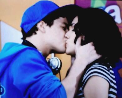 🔴💊 tweet media