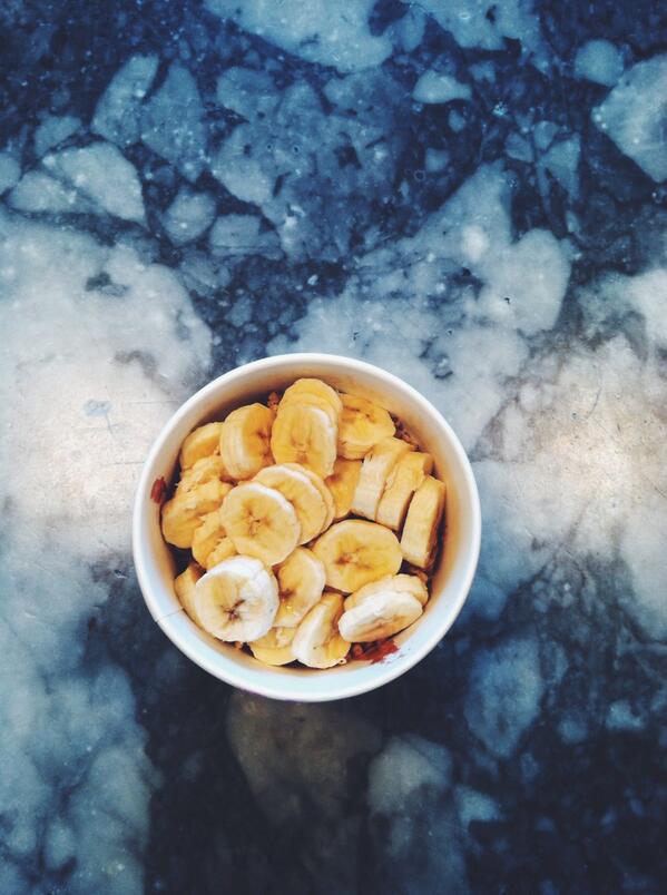 PiperLovegreen's tweet photo. You wish you were here to have this backyard bowl @leahyah http://t.co/HdHB1vQFyl