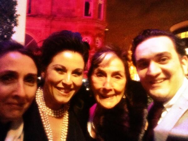 thesohohobo's tweet photo. Me+3 super women, after seeing Joan Collins cut her show short because she had to go for dinner with David Cameron. http://t.co/pyUmuroc7f