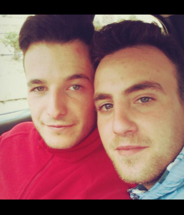 santiCobo's tweet photo. "@SergioRMt: Que buenos ratos se echan con mi compañero @santiCobo http://t.co/bOD49blTua"