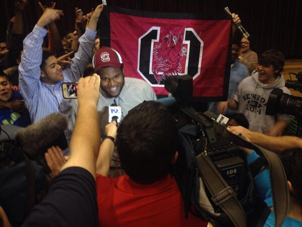 Saluda HS students chanting "USC, USC" as 4-star DT commit Dexter Wideman meets the media.