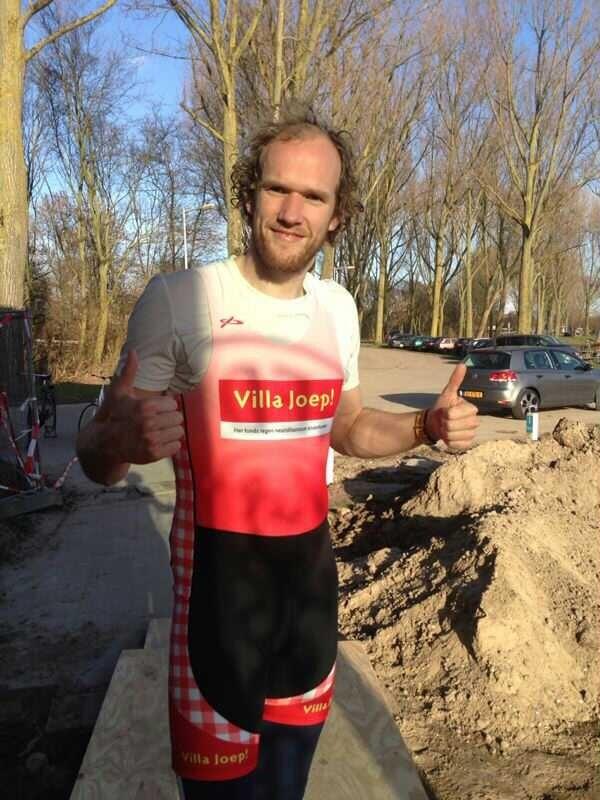 rogierblink (@rogierblink) on Twitter photo Met dank aan <a href="/phsNL/">Powerhouse Sport NL</a> (powerhouse) kan ik roeien in mijn <a href="/villajoep/">Villa Joep</a> pakje in Australie #zekermeeindekoffer @roeibond Met dank aan <a href="/phsNL/">Powerhouse Sport NL</a> (powerhouse) kan ik roeien in mijn <a href="/villajoep/">Villa Joep</a> pakje in Australie #zekermeeindekoffer @roeibond