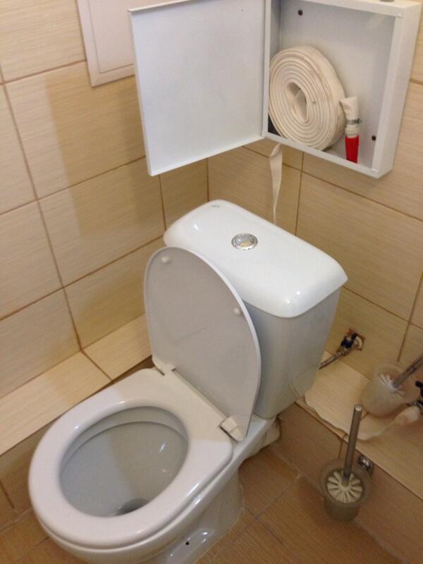 MercPurdy's tweet image. My Sochi bathroom--no hair dryer but 2 toilet brushes . . . and a firehose!