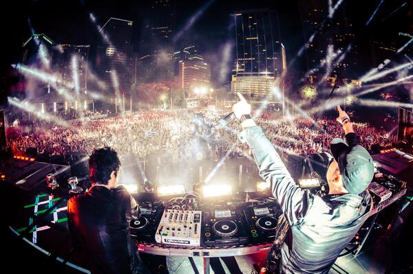 PartyFestivals tweet picture