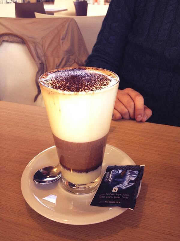 Bego_89's tweet photo. Como se cuida @rodriguin92 ☕️ http://t.co/sB0Hkt0r4A