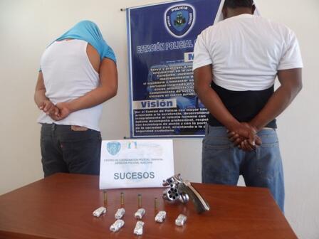 En el mismo procedimiento realizado en Guacara, los uniformados incautaron siete porciones de presunta marihuana.