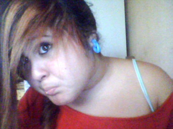 val_inreverse's tweet image. Estoy jugando con Webcam Toy #webcamtoy