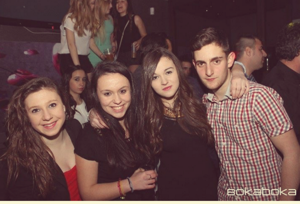 laura_candel's tweet photo. Omegaaas #Sanju14 @VictorLaserna @SandryChumillas @Daianacdh ;) http://t.co/u3pb4ZoOUP