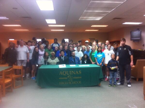 AquinasHigh's tweet photo. Congratulations to Shalom Alvarez! He signed for #SavannahStateUniversity today! #augsigningday #IrishNation http://t.co/Un4aCnKsLI
