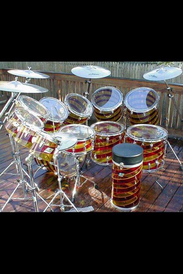 drum_porn's tweet photo. http://t.co/3uIgjm923F