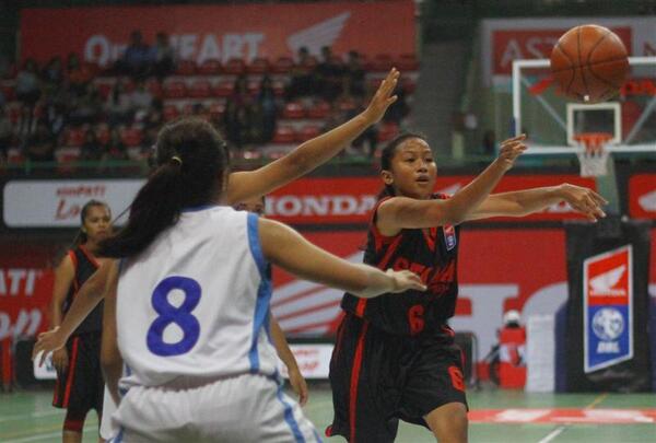 radarjogja's tweet photo. STAMA VS SMAN 1 WONOSARI (02) #DibuangSayang #DBLJogja2014 cc @DBL_JOGJA http://t.co/AaoPBqgtXW