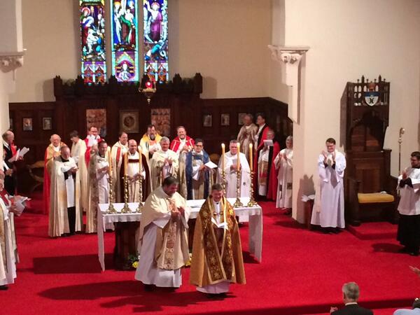 CCCathballarat's tweet photo. We welcome the new Dean of #Ballarat, the Reverend Chris Chataway. Hooray!! http://t.co/acu4tcbJbC