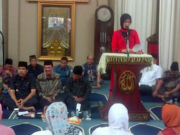 Sambutan ibu <a href="/masyito_romi/">Masyito Romi Herton</a> selaku ketua pengajian Raudhatul Nisa Kota Palembang