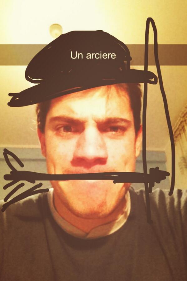 trups92's tweet photo. #bacco #frecciadelSud #attenzione #famale http://t.co/mkOgBEd5sJ