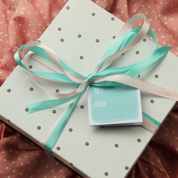 eatAMAME's tweet image. Heart Therapy Special is a a special box that delighted with pastel ribbons and a little gift card. #perfectfebruary