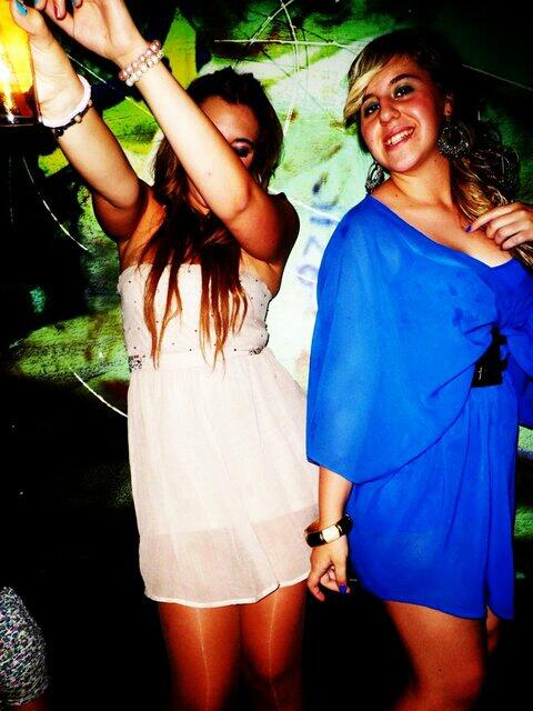 Begotxuu01's tweet photo. Mañana es el dia!!  Party hard amigos mios! @Sara_AguiRobles http://t.co/0DUjx2aj84