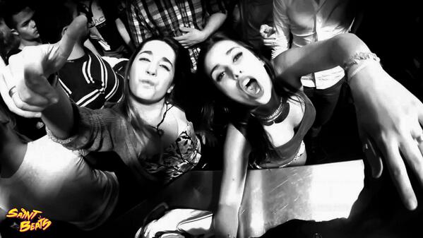 SaintBeatsVigo's tweet photo. Siempre con la mejor gente...VOSOTR@S SOIS LA NOCHE....VOSOTR@S SOIS LA FIESTA...VOSOTR@S SOIS #PeopleSaintBeats http://t.co/hRAedsEoHe