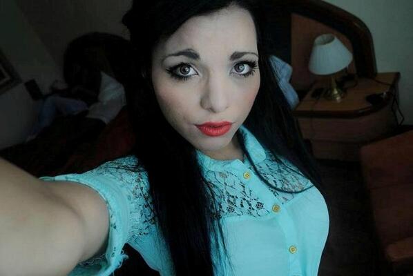 4809Sara's tweet photo. مين راح يطلع معي اليوم http://t.co/0wLetXky7I