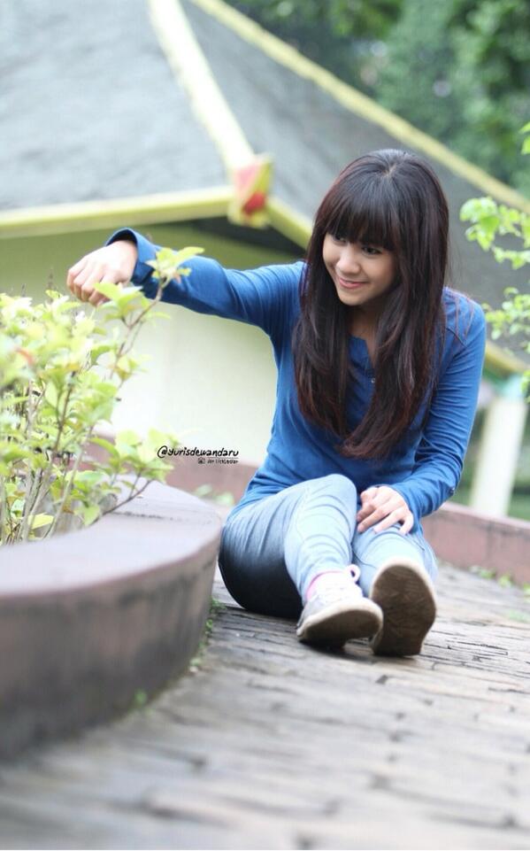 yurisdewandaru's tweet photo. Bintang-nya insomNISA 😍 @AnisaRahma_Adi #SharePictAnisaRahma http://t.co/3SmGOAF6Nd
