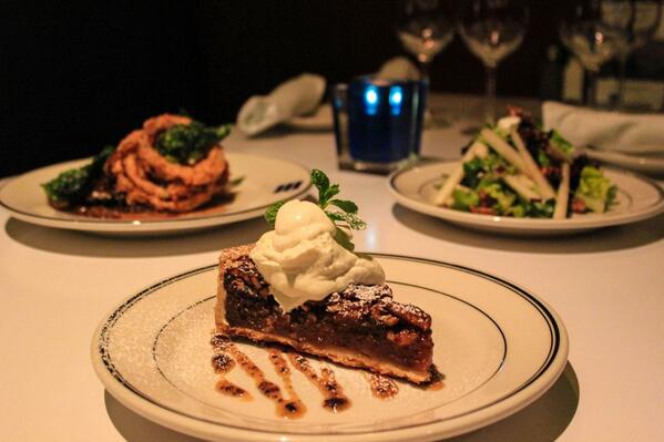 3 Courses for only $20?? You don't have to wait for Restaurant Week to find a good deal for lunch! #Blueacre