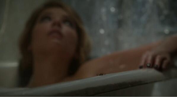 Ravenswood_Show's tweet photo. EWW! EWW! EWWWWW! RT if your heart was pounding for Hanna here! #Ravenswood #winterfinale #PLL http://t.co/yv2MNsJXJ8