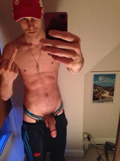 Affluencelife's tweet photo. Great cock #cock #nakedselfie #smooth http://t.co/4QieA4Eu04