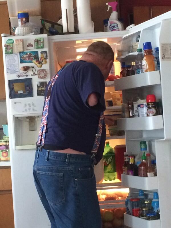 RobGiffen's tweet image. Alright my fellow followers if your ever down and out take a look at this... This is my old man. #1arm #myinspiration