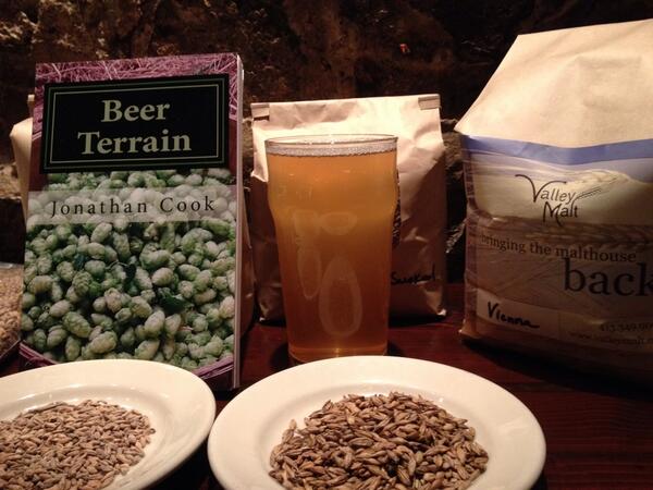 BeerTerrain's tweet image. Valley Wolf #locavorebeer made with #localmalt &amp;amp; #localhops great session ale with notes of lavender &amp;amp; lemon