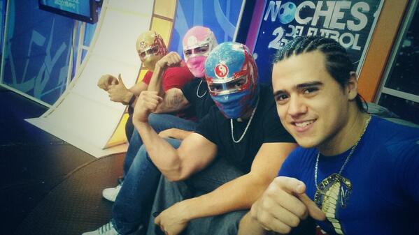 AngelGarzaWwe's tweet photo. Que opinan del ballet?? Quieres pertenecer mansa tu correo a daniel.herrera@multimedios.com http://t.co/w0pUl1rG70