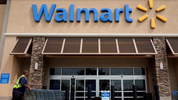 Forbes's tweet photo. More people are buying food at Waltmart, Target and pharmacies. Are grocery stores doomed? http://t.co/I6JRLrMzSo http://t.co/TMhpJ8FqVT