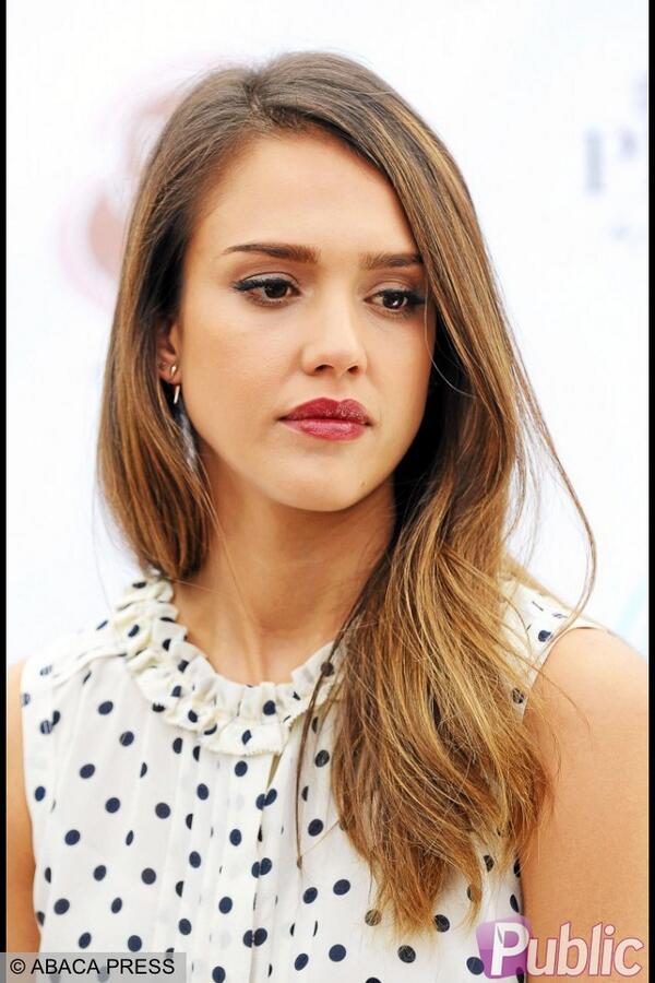 GuideStylelook's tweet image. Perfect color #hairstyle #jessicaalba