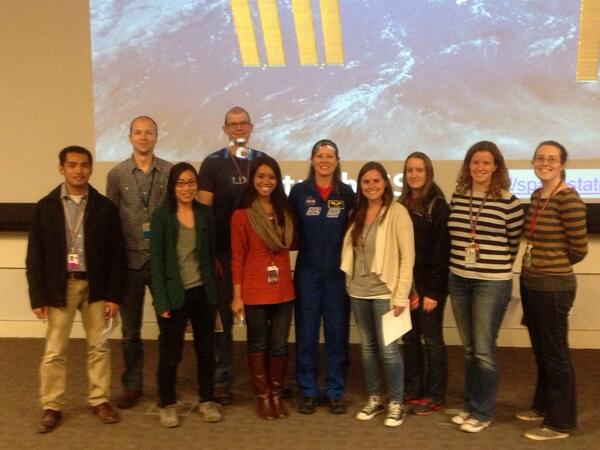 duffys_corner's tweet photo. Real live astronaut alert! Awesome meeting Tracy Caldwell Dyson at JPL today. #NASA #astronaut http://t.co/zpmdeUhpK6