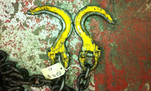 Lifting_Equip's tweet image. #liftingchains used incorrectly can end up like this #thinksafety need advice contact #worlifts #leea