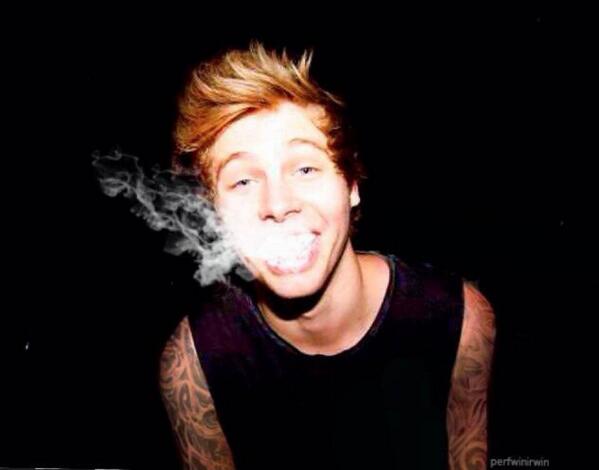 hemmingstwlgdr's tweet photo. http://t.co/S5bi99y2Q2