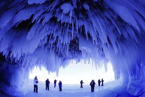 mymodernmet's tweet image. Want to do this? Walk on Frozen Lake Superior to Visit Rare Ice Caves bit.ly/1e7KYvP