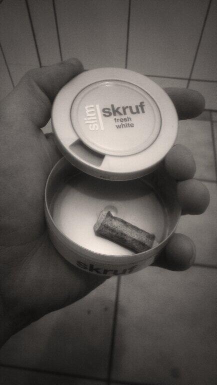 SnusTime's tweet image. Last snus at work :'( 
It's a dark moment..
#snustime