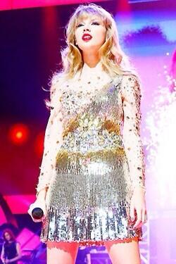 SwiftInstinct's tweet image. Miss her sparkly dress and long hair