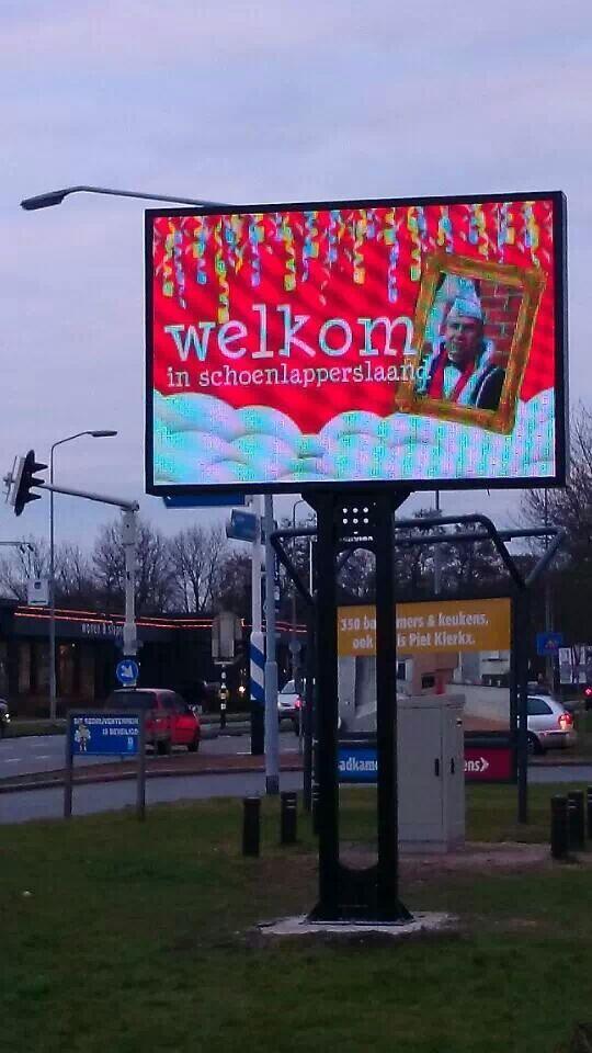 <a href="/schoenlappers/">Schoenlapperslaand</a> goes digital! #ProudtobeaWollukse een <a href="/EchteWollukse/">Echte Wollukse Als</a>